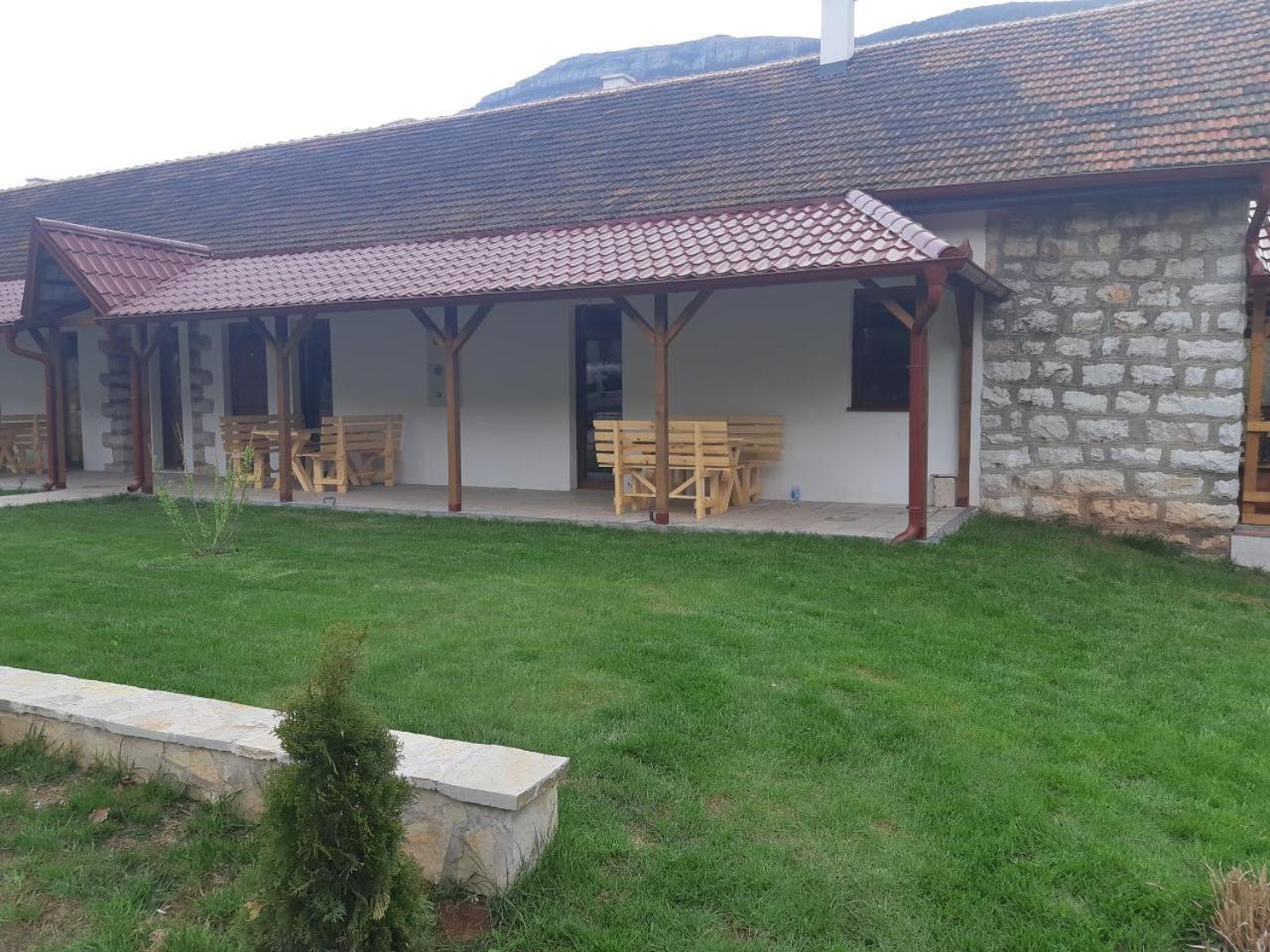 Apartmani Gmitrovic Rtanj Exterior photo