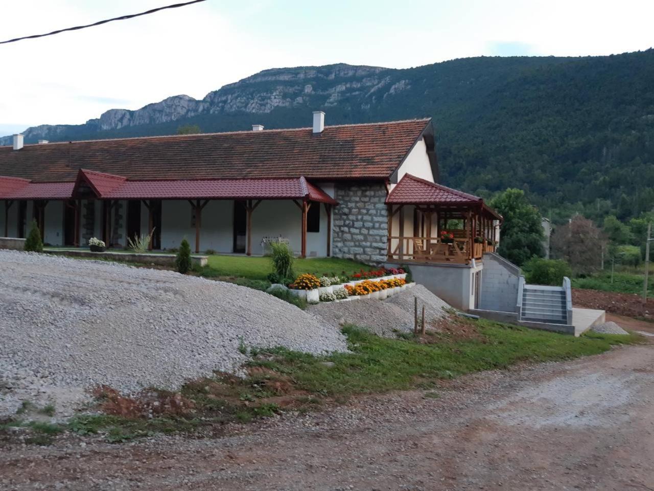 Apartmani Gmitrovic Rtanj Exterior photo